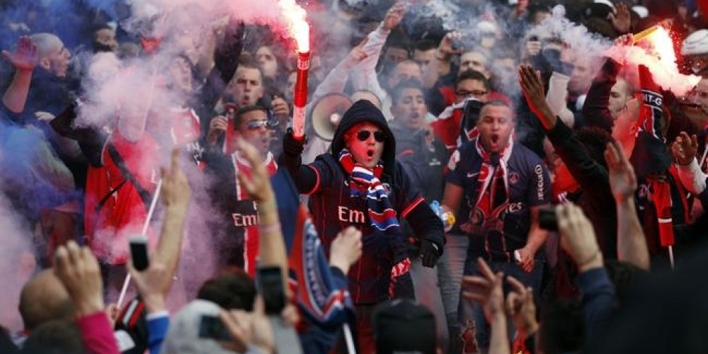 La curiosa visita de los ultras del PSG a sus jugadores en la previa del clásico francés