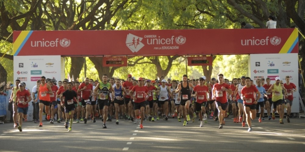 Miles de personas participaron de la Carrera UNICEF por la Educaci&oacute;n en Palermo