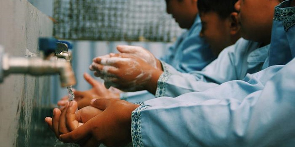 Unilever y CCU se unen para producir y donar 50 mil unidades de alcohol en gel a Cruz Roja Argentina 