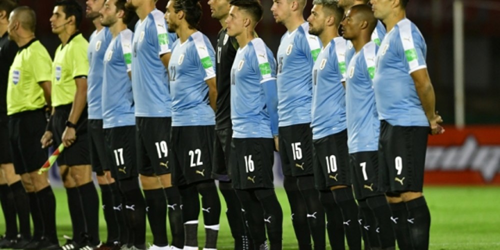 FIFA le exige a Uruguay cambiar su camiseta para el Mundial de Qatar