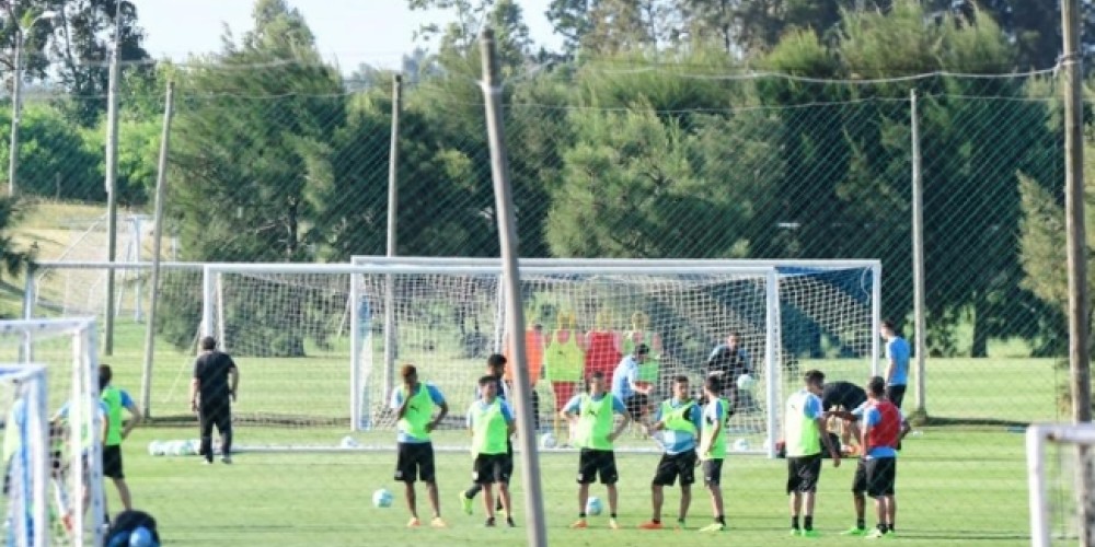 As&iacute; cotiza el posible once de Uruguay por Eliminatorias 