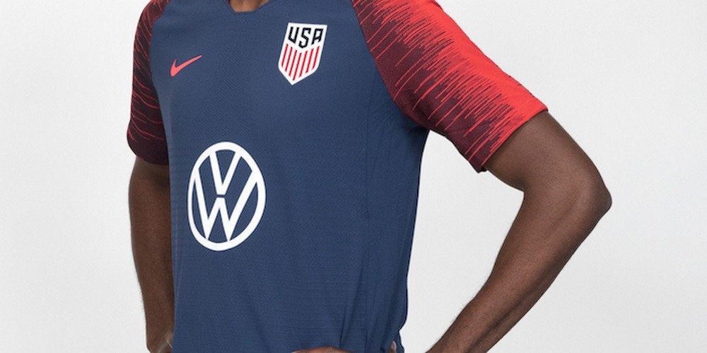 La selección de Estados Unidos cierra el primer acuerdo de main sponsor en un uniforme de entrenamiento