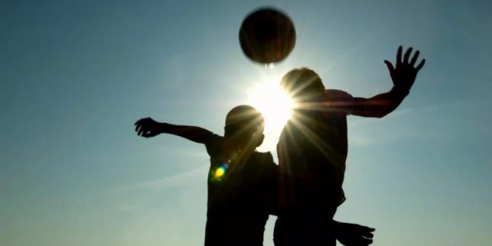 &iquest;Suspenden los cabezazos para ni&ntilde;os menores de 10 a&ntilde;os en el f&uacute;tbol de Estados Unidos?