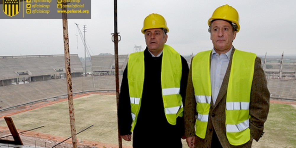 La construcción del estadio de Peñarol despierta “admiración”, afirmó el presidente de la AUF