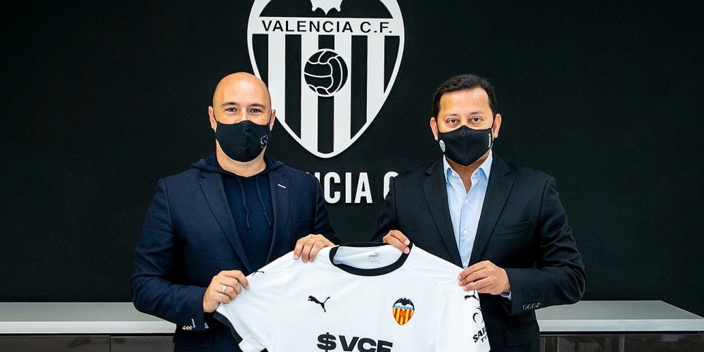 El Valencia lucir&aacute; su propia criptomoneda en su camiseta durante LaLiga 2021/22