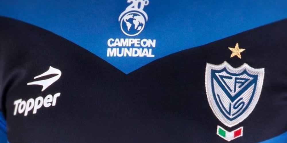 Topper presentó la camiseta de Vélez en homenaje al Campeonato del Mundo '94