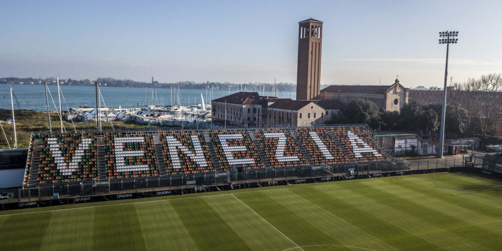 Rodeado de canales y con capacidad para 7.400 personas; los detalles del estadio del Venecia FC