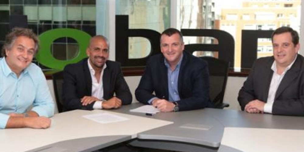 Estudiantes firm&oacute; un acuerdo de estrategia digital con Globant