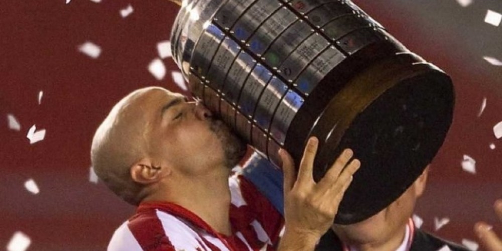 Verón está cerca de un récord para Argentina en la Copa Libertadores