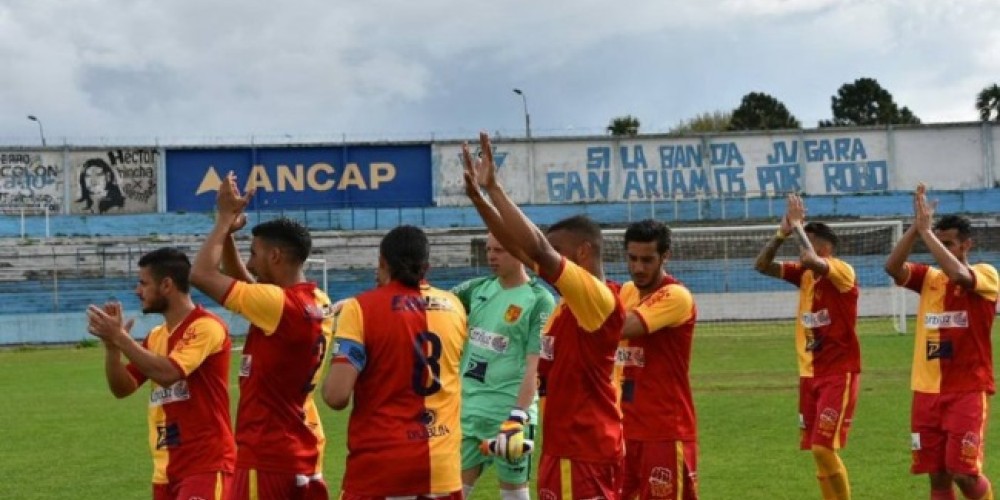 Un equipo uruguayo tuvo que pedirle plata a sus hinchas para no descender de categoría