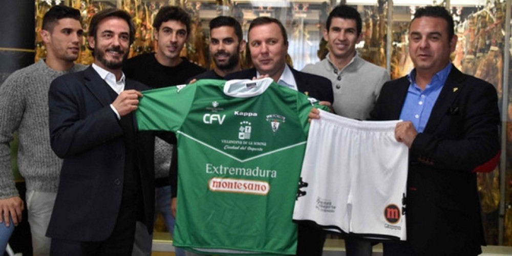 Los jugadores del Villanovense tendrán un jamón de premio por cada gol al Barcelona