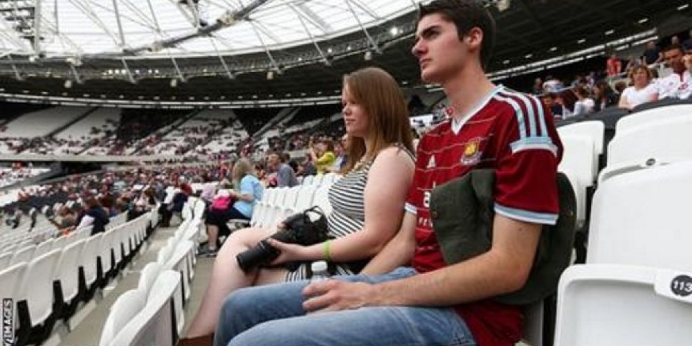 El West Ham sancionar&aacute; a los hinchas que alienten de pie