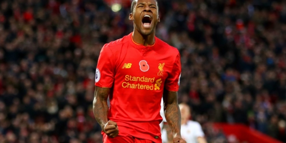 El jugador del Liverpool que compró un par de botines para un niño en la tienda