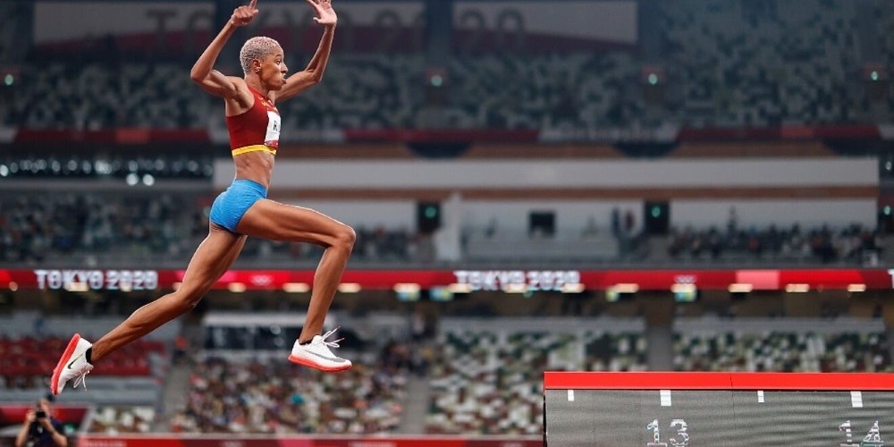 Facebook, el inesperado canal que unió a la campeona olímpica de salto triple con su entrenador