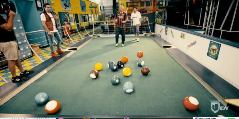 Iv&aacute;n Zamorano protagoniz&oacute; un derby de &lsquo;pool soccer&rsquo; frente a Stoichkov