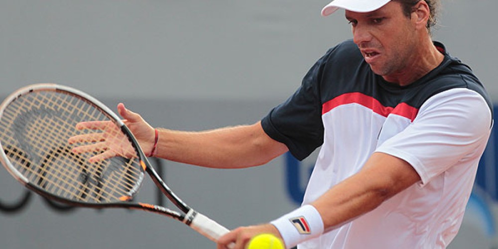 &iquest;C&oacute;mo es jugar dobles?