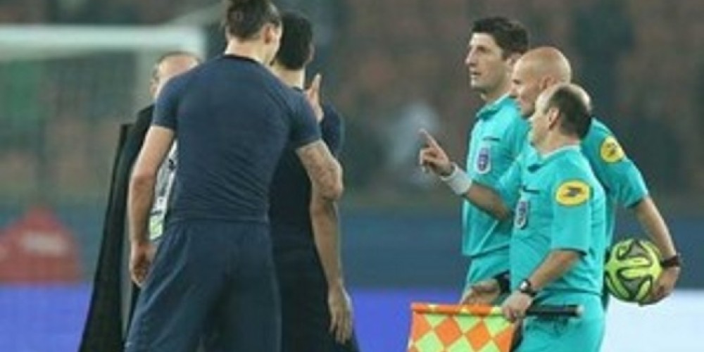 El día que el árbitro francés le escondió la pelota del hat trick a Zlatan Ibrahimovic