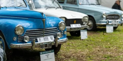 Del 201 al 306 Cabriolet: el Club Peugeot Cl&aacute;sicos recorri&oacute; su historia en Autocl&aacute;sica 2026