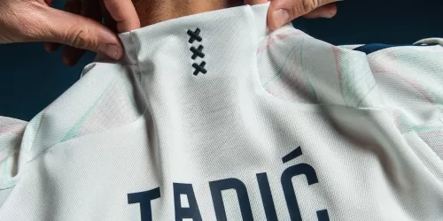 Ajax y su vuelta al blanco alternativo luego de 35 años: ¿Qué pasó en el medio?