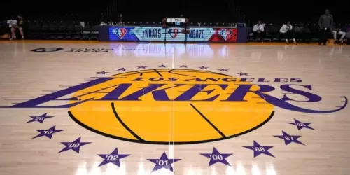 Los Angeles Lakers cambian de dueño, ¿de cuánto es la cifra millonaria récord que pagaron?