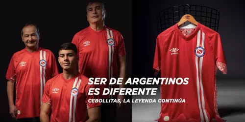 Argentinos Juniors presentó sus nuevas camisetas de la mano de Umbro
