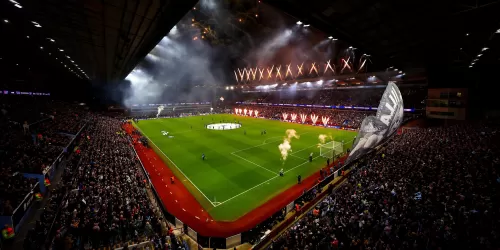 El Aston Villa se alió con Legends para aumentar el negocio de su estadio