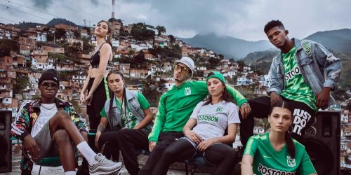 Atl&eacute;tico Nacional luci&oacute; sus nuevas camisetas en las calles de Medell&iacute;n