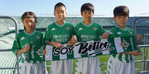 Betis sigue creciendo y llega a Miami