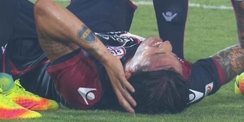 La historia del jugador del Cagliari que se tatuó el escudo de Boca por Maradona