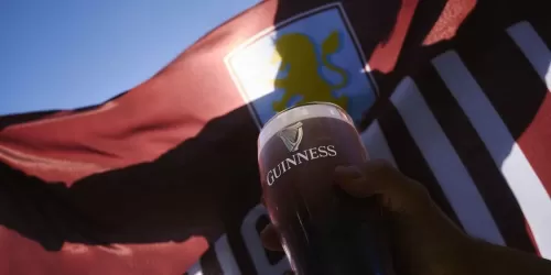 ¿Una cerveza en Villa Park? Guinness, nuevo sponsor del Aston Villa