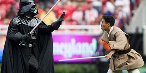 Star Wars copó el entretiempo de Chivas y Querétaro en la Liga Mx