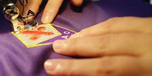 LeCoq Sportif lanzó la nueva camiseta de la Fiorentina