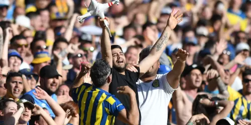 La ingeniosa cargada de Rosario Central en medio del partido de Newell's