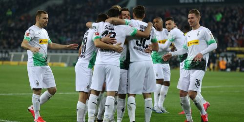 Los jugadores renuncian a sus sueldos para ayudar a la econom&iacute;a del club