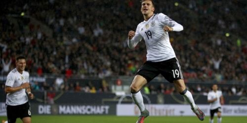La joven promesa del f&uacute;tbol alem&aacute;n que el Bayern M&uacute;nich le anticip&oacute; al FC Barcelona y Real Madrid