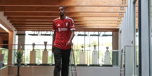 El Liverpool rompió el récord de mayor gasto en un solo mercado de pases: ¿Cuánto gastó?