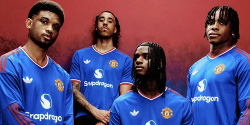 Manchester United y adidas presentaron la remera suplente para la temporada 2026/27