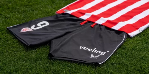 La medida que tom&oacute; el Athletic Club con Vueling, uno de sus sponsors