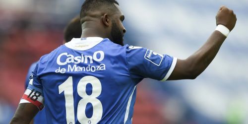 Godoy Cruz retiró la camiseta del Morro García