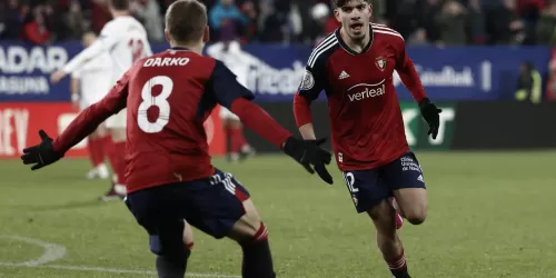 Una multa por acudir a la justicia: La UEFA sancion&oacute; a Osasuna