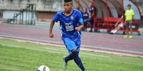 Con apenas 16 años, debutó en la Libertadores una de las promesas del fútbol sudamericano