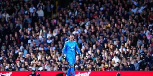 Pese a la prohibición, dos clubes firmaron con casas de apuestas en la Premier League