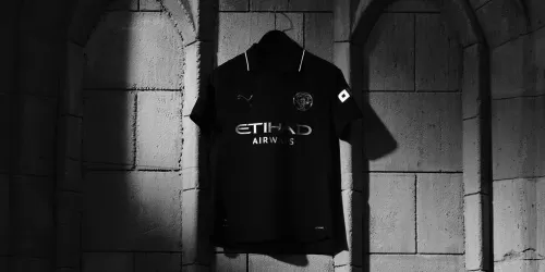 Puma y el Manchester City lanzaron su nueva camiseta alternativa para la temporada 2025/26
