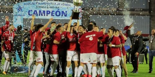 La historia de Rentistas, el equipo uruguayo que jugar&aacute; por primera vez la CONMEBOL Libertadores