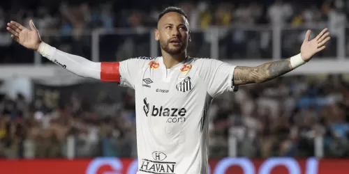 Santos explica las razones econ&oacute;micas detr&aacute;s de la posible renovaci&oacute;n de Neymar