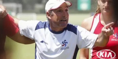Sergio Vigil: "El punto de inflexi&oacute;n fue el nacimiento de Las Leonas en Sidney 2000&rdquo;