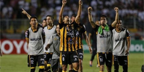 The Strongest pidió al Ministerio de Trabajo un decreto para que sus hinchas puedan ir a la cancha