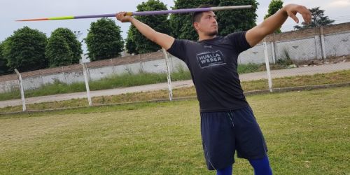 La otra medalla de Braian Toledo: su ayuda solidaria en los barrios