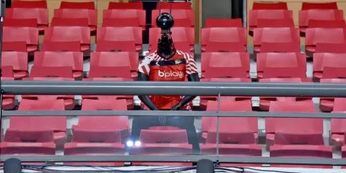 Mariano V&aacute;zquez Mangano, Estudiantes: &ldquo;La idea es que cualquier persona del mundo pueda sentirse presente en el estadio desde la realidad virtual&rdquo;