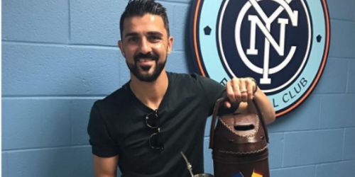 El curioso regalo ‘guaraní’ que recibió David Villa en la MLS